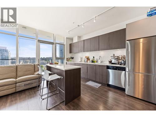2108 691 North Road, Coquitlam, BC - Indoor Photo Showing Kitchen With Stainless Steel Kitchen With Upgraded Kitchen
