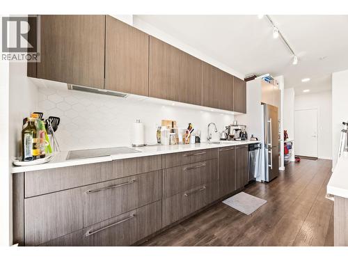 2108 691 North Road, Coquitlam, BC - Indoor Photo Showing Kitchen With Upgraded Kitchen