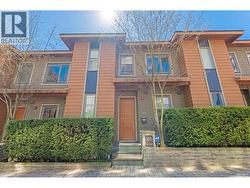 453 13TH STREET  West Vancouver, BC V7T 2N7