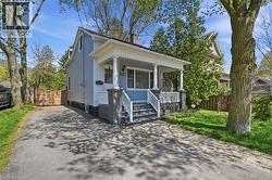279 PARK Street W  Dundas, ON L9H 1Y6