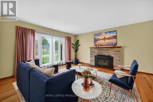 6 Robert Road, Augusta, ON - Indoor Photo Showing Living Room With Fireplace