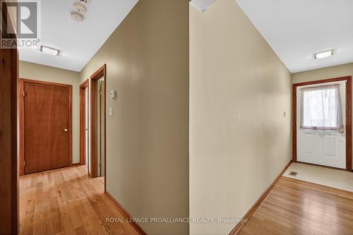 6 Robert Road, Augusta, ON - Indoor Photo Showing Other Room