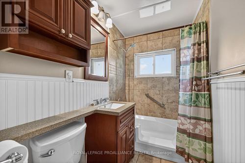 6 Robert Road, Augusta, ON - Indoor Photo Showing Bathroom