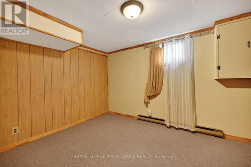 6 Robert Road, Augusta, ON - Indoor Photo Showing Other Room