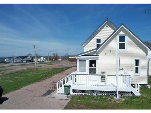 81 Queen Street, Springhill, NS 