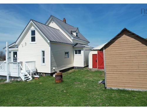 81 Queen Street, Springhill, NS 