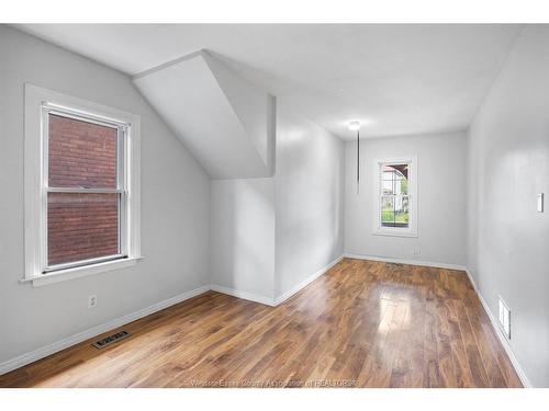 1130 Langlois, Windsor, ON 