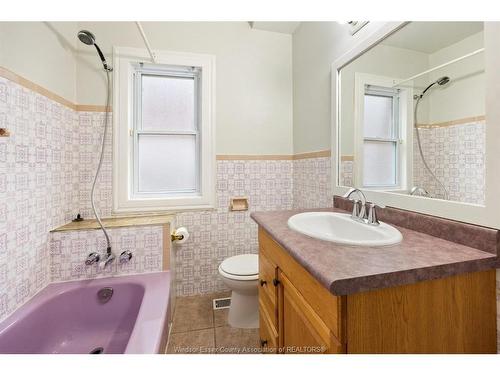 1130 Langlois, Windsor, ON 