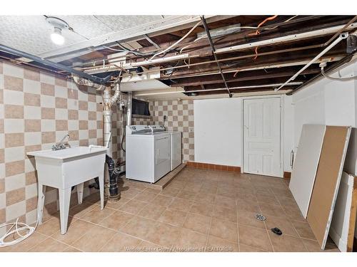 1130 Langlois, Windsor, ON 
