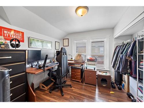 1130 Langlois, Windsor, ON 