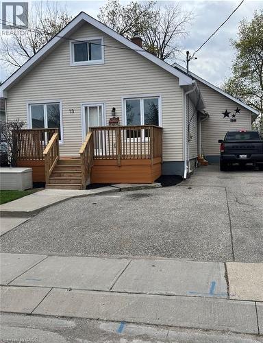 13 STANLEY Street  Cambridge, ON N1S 2A5
