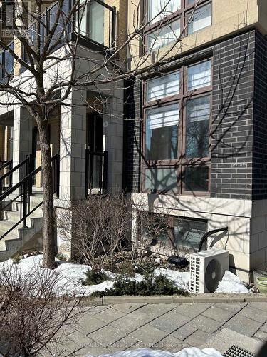 9 - 11 Eldora Avenue, Toronto, ON - Outdoor
