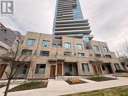 TH4 - 175 PEARS AVENUE Toronto, ON M5R 0C2