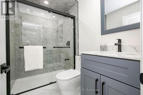 52 Foxacre Row, Brampton, ON - Indoor Photo Showing Bathroom