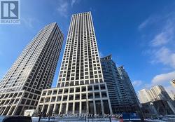 3010 - 30 ELM DRIVE W  Mississauga, ON L5B 0N6