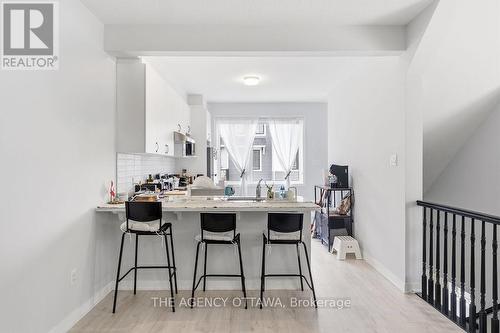 920 Nova Private, Ottawa, ON - Indoor Photo Showing Kitchen