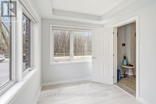 Den on main level - 920 Nova Private, Ottawa, ON - Indoor Photo Showing Other Room