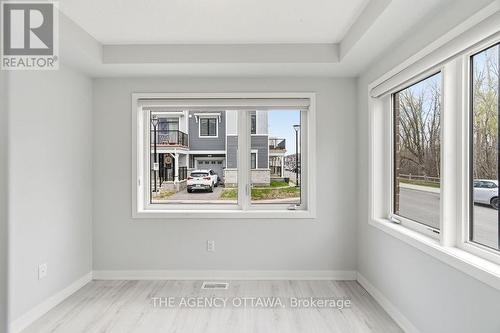 Den on main level - 920 Nova Private, Ottawa, ON - Indoor Photo Showing Other Room