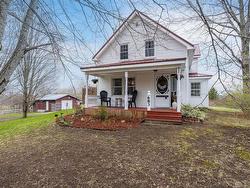 683 Messenger Road  Tremont, NS B0P 1R0