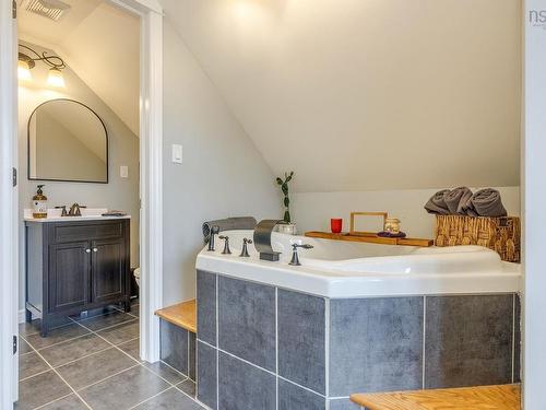 683 Messenger Road, Tremont, NS 