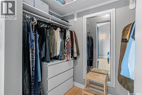 4 475 L Avenue S, Saskatoon, SK - Indoor With Storage