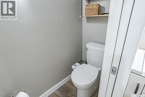 4 475 L Avenue S, Saskatoon, SK - Indoor Photo Showing Bathroom