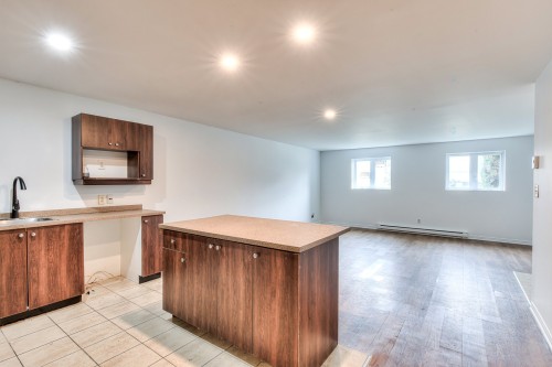 Autre - 2-75 Ch. De La Grande-Côte, Boisbriand, QC - Indoor Photo Showing Kitchen