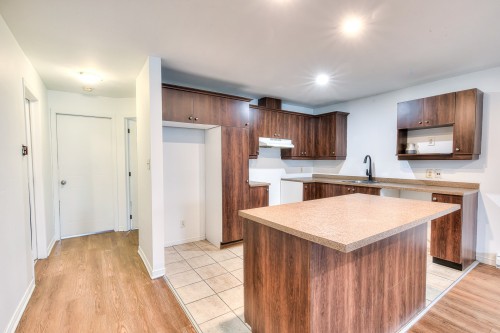 Cuisine - 2-75 Ch. De La Grande-Côte, Boisbriand, QC - Indoor Photo Showing Kitchen