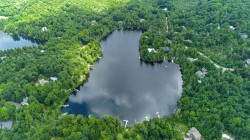 10 Ch. des Outardes  Sainte-Anne-Des-Lacs, QC J0R 1B0