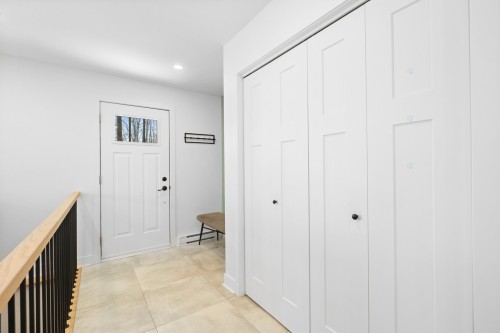 Mud Room - 18 Rue Ogilvy E., Saint-Hippolyte, QC - Indoor Photo Showing Other Room