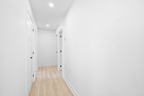 Passageway - 18 Rue Ogilvy E., Saint-Hippolyte, QC - Indoor Photo Showing Other Room