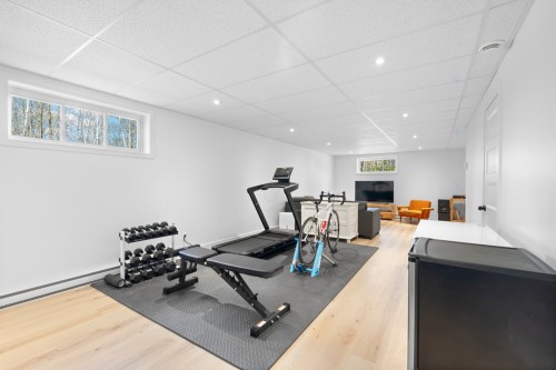 Family Room - 18 Rue Ogilvy E., Saint-Hippolyte, QC - Indoor Photo Showing Gym Room