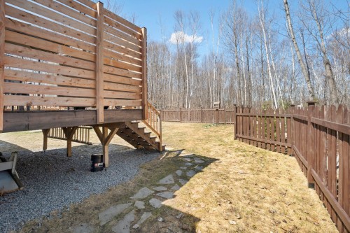 Balcony - 18 Rue Ogilvy E., Saint-Hippolyte, QC - Outdoor