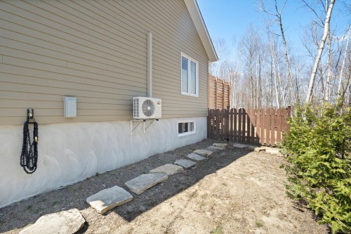 Exterior - 18 Rue Ogilvy E., Saint-Hippolyte, QC - Outdoor With Exterior