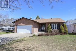 56 Prince Charles CRES  Sault Ste. Marie, ON P6B 6C1