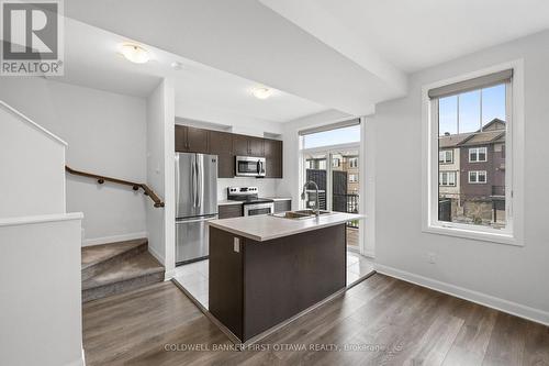 511 Clemency Crescent, Ottawa, ON - Indoor Photo Showing Kitchen With Double Sink
