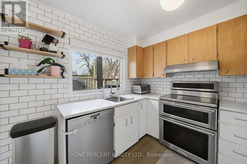 69 Burland Street, Ottawa, ON - Indoor Photo Showing Kitchen