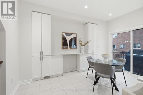 104 Gordon Circle, Newmarket, ON - Indoor Photo Showing Dining Room