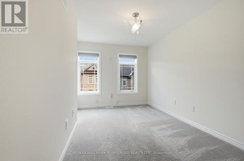 104 Gordon Circle, Newmarket, ON - Indoor Photo Showing Other Room