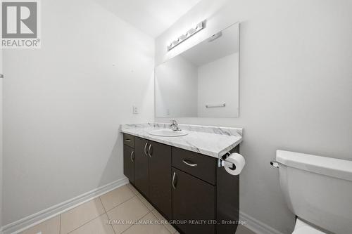 104 Gordon Circle, Newmarket, ON - Indoor Photo Showing Bathroom