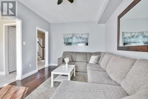1970 Webster Boulevard, Innisfil, ON - Indoor Photo Showing Living Room