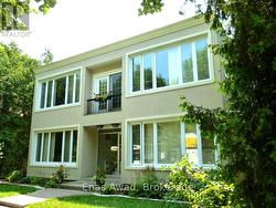 3 - 111 CRICHTON STREET Ottawa, ON K1M 1V8