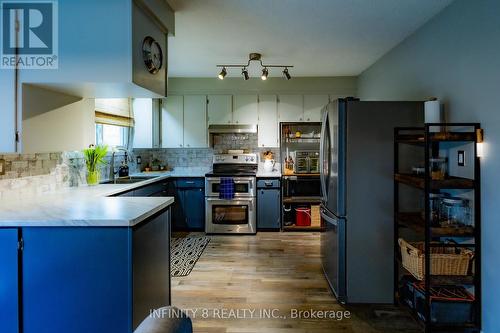 Large Kitchen - 38 Crescentwood Drive, St. Catharines (Lakeport), ON - Indoor Photo Showing Kitchen