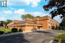 6227 THORNBERRY Unit# 258 Windsor, ON N8T 3A5