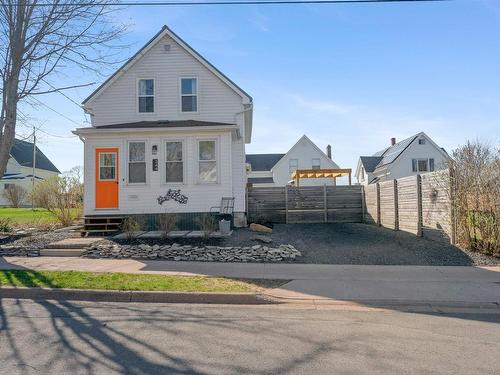 344 Brookside Ave, New Glasgow, NS 