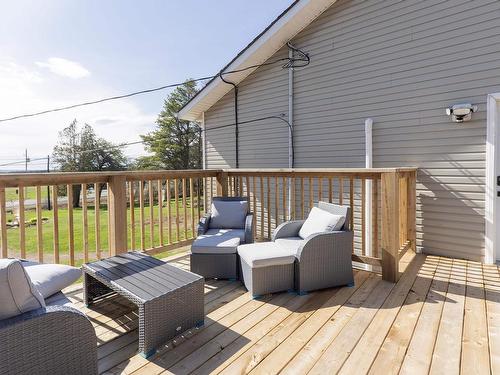 18372 Highway 2, Fenwick, NS 