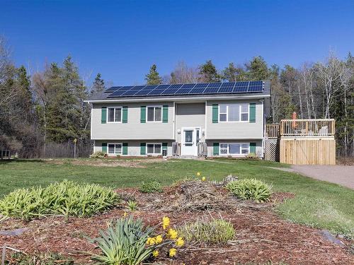18372 Highway 2, Fenwick, NS 