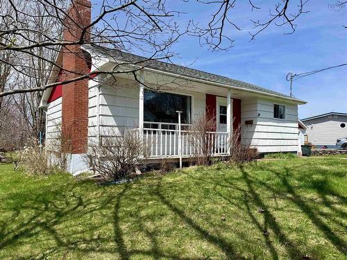 6 Durley Street, Amherst, NS 