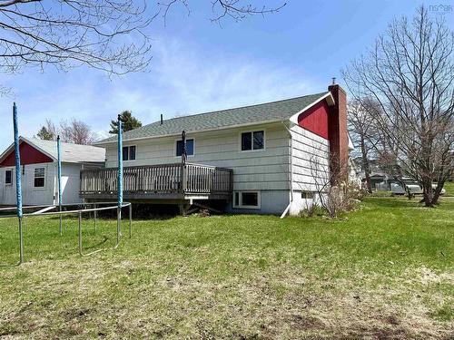 6 Durley Street, Amherst, NS 