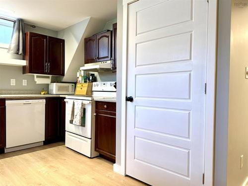 6 Durley Street, Amherst, NS 
